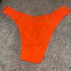 🍀5/$25🍀 Orange small Bikini‎ bottoms small
